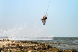 Linus Erdmann kitet auf Djerba