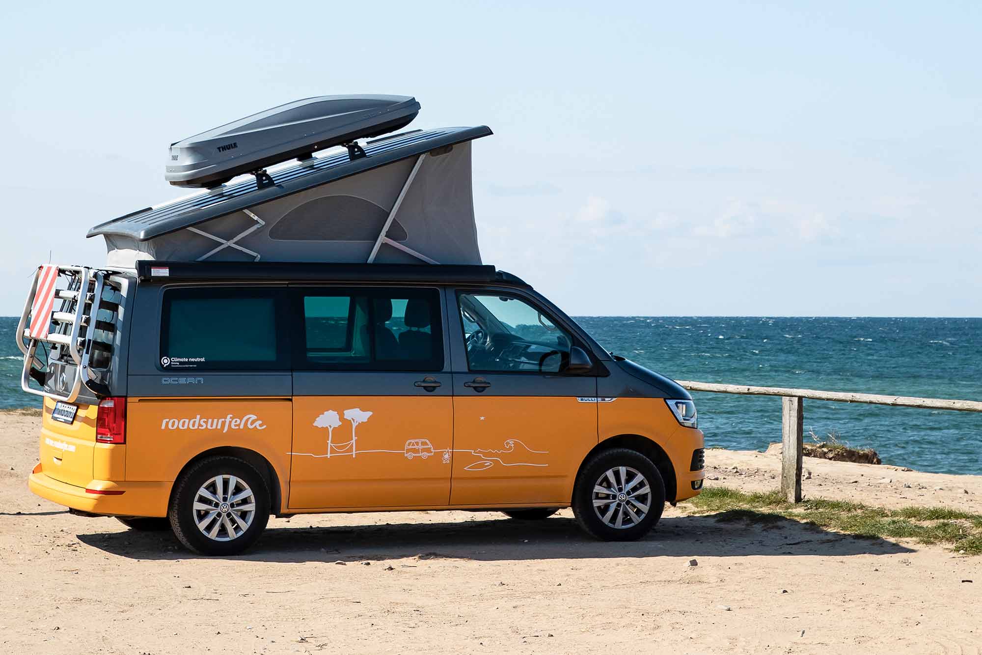 Campingbus am Strand von Kägsdorf